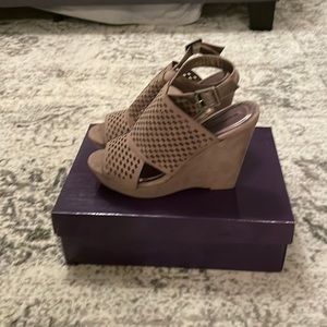 Madden girl wedges in taupe size 7 1/2 $40